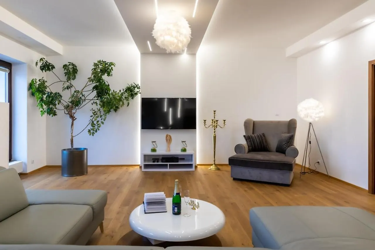 Lexor Apartment Pribor